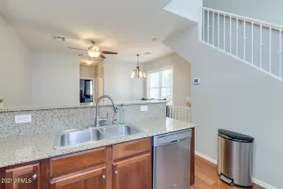 Photo #5: 6192460 Listing