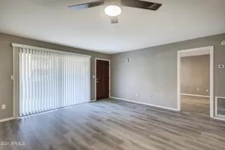 Photo #4: 6192861 Listing