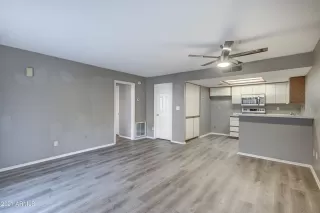 Photo #5: 6192861 Listing