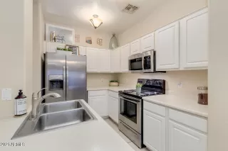 Photo #4: 6193157 Listing
