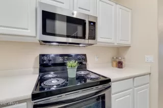 Photo #6: 6193157 Listing