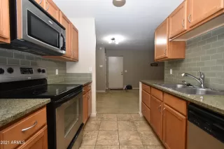 Photo #4: 6193221 Listing