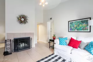 Photo #4: 6193230 Listing