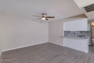 Photo #6: 6193660 Listing 