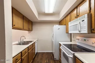 Photo #6: 6193688 Listing