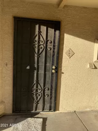 Photo #4: 6193848 Listing