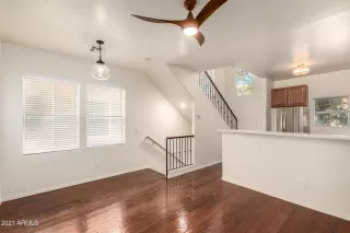 Photo #6: 6193865 Listing