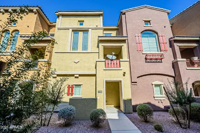 MLS: 6193912 Condo For Sale