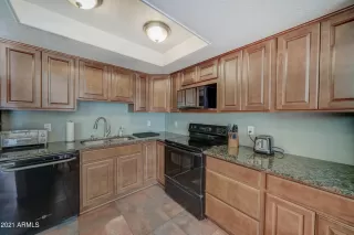 Photo #2: 6193962 Listing