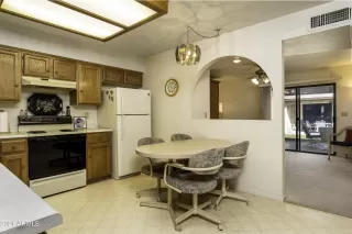 Photo #5: 6194199 Listing