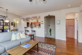 Photo #5: 6194281 Listing