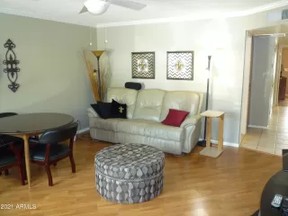 Photo #3: 6194352 Listing 