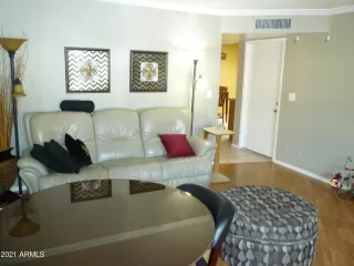 Photo #6: 6194352 Listing 