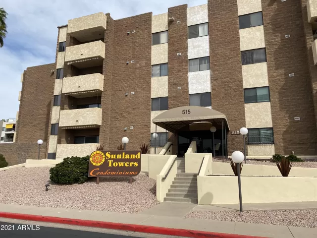 MLS: 6194369 Condo For Sale