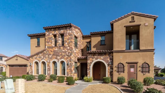 MLS: 6194556 Condo For Sale