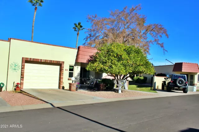 MLS: 6194593 Condo For Sale