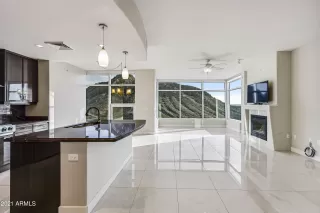 Photo #4: 6194712 Listing