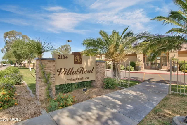 MLS: 6194800 Condo For Sale