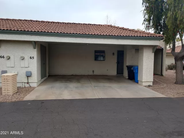 MLS: 6194879 Condo For Sale