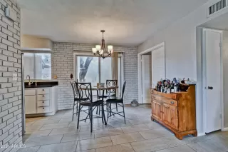 Photo #3: 6194913 Listing