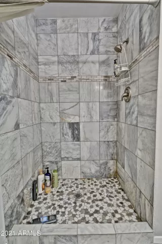 Photo #4: 6194913 Listing