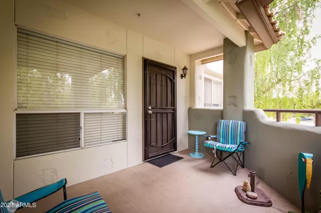 MLS: 6194924 Condo For Sale