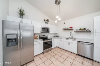 Photo #3: 6194962 Listing