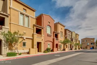 Photo #2: 6195127 Listing 