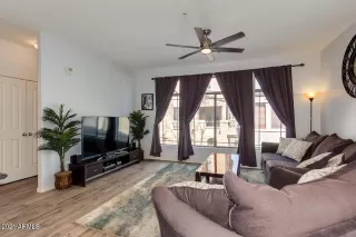 Photo #4: 6195127 Listing 