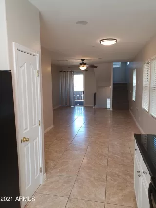 Photo #5: 6195231 Listing