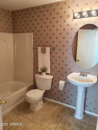 Photo #6: 6195231 Listing