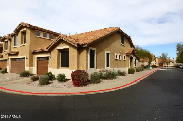 MLS: 6195307 Condo For Sale