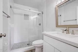 Photo #5: 6195362 Listing