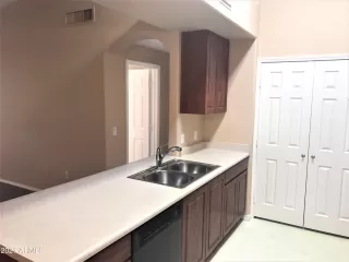 Photo #2: 6195368 Listing