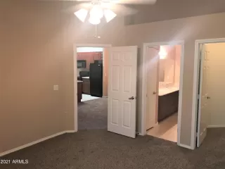 Photo #5: 6195368 Listing