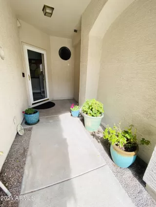 Photo #2: 6195442 Listing