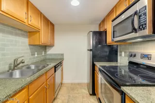 Photo #6: 6195492 Listing