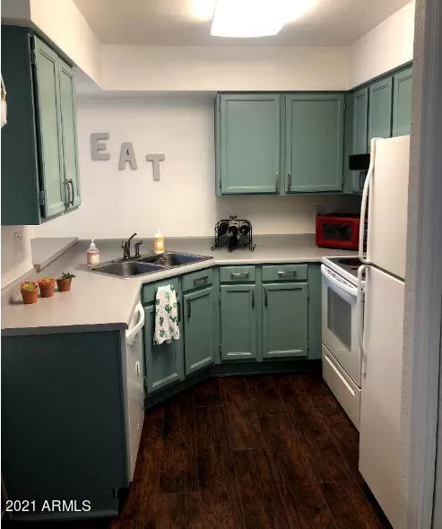 MLS: 6195673 Condo For Sale