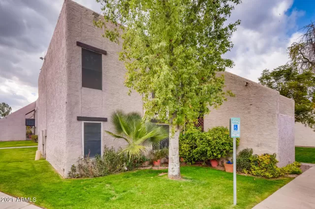 MLS: 6195749 Condo For Sale