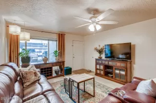 Photo #5: 6195749 Listing