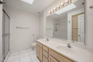 Photo #6: 6195773 Listing
