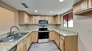 Photo #4: 6195839 Listing