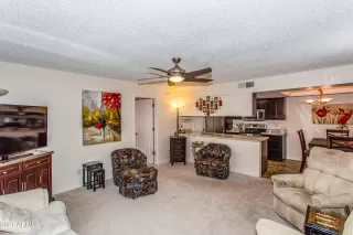 Photo #2: 6195993 Listing 