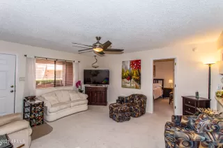 Photo #5: 6195993 Listing 