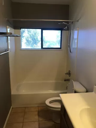 Photo #5: 6196034 Listing