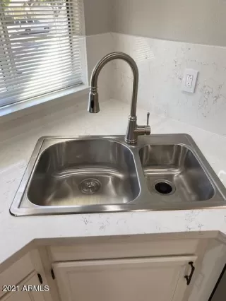 Photo #6: 6196356 Listing