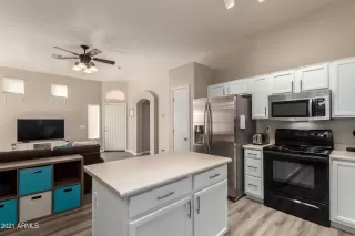 Photo #4: 6196404 Listing