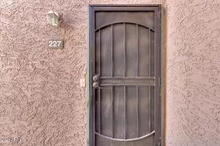 Photo #4: 6196485 Listing