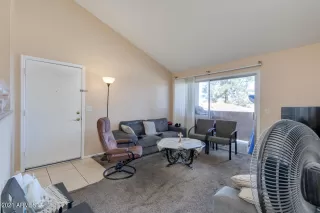 Photo #6: 6196485 Listing