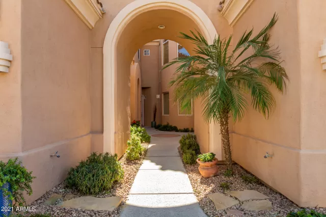 MLS: 6196520 Condo For Sale